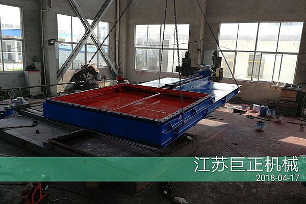 方形擋板門（寬3m）已成型，后期噴漆展示圖
