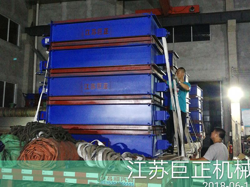 方形擋板門（寬10m）已完工，待發(fā)往預定客戶