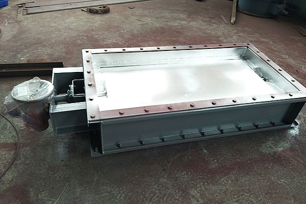 矩形擋板門（寬14M）制作完工，車間一覽