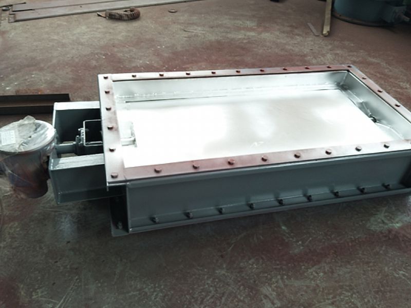 矩形擋板門（寬14M）制作完工，車間一覽